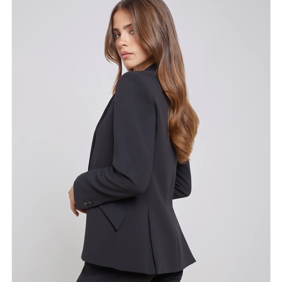 L’AGENCE Chamberlain Blazer in Navy - Picture 3 of 6